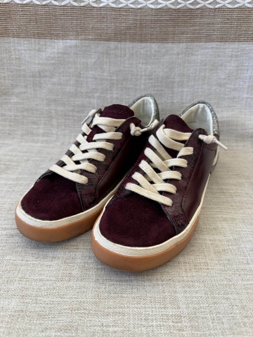 Dolce Vita Zina Sneakers Burgundy Suede Silver Glitter Heel Gum Sole Size 6
